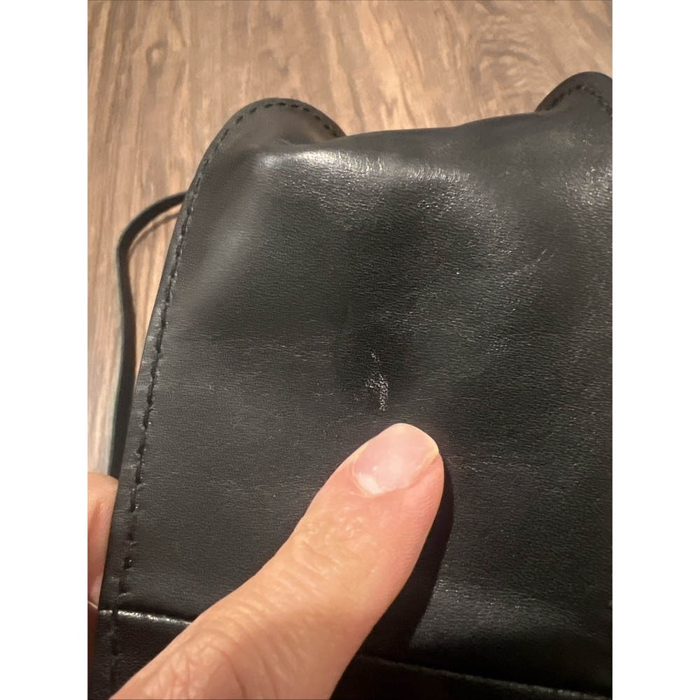 Madewell Leather Top Handle Toggle Crossbody Bag In Black - Picture 8 of 9